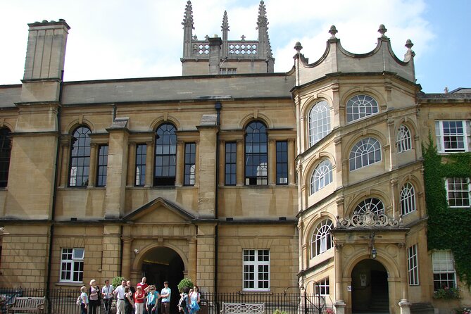 1.5-hour Oxford City and University Walking Tour - Who will get the most from this Oxford walk?