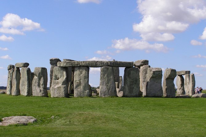 2-Day Stonehenge, Cotswolds, Bath and Oxford Private Tour from Southampton - What the private guide adds