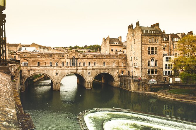2-Day Windsor, Stonehenge, Bath & Oxford Tour Including Admission - Bath after dark, then Bath in daylight