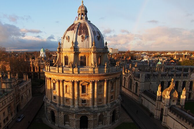 2-Day Windsor, Stonehenge, Bath & Oxford Tour Including Admission - Stonehenge with time to look beyond the stones