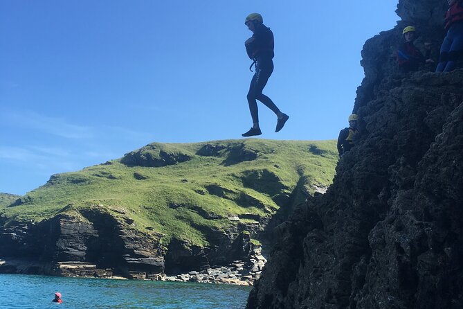 2-Hour Coasteering Adventure Near Bude - Who should book this Cornwall adventure