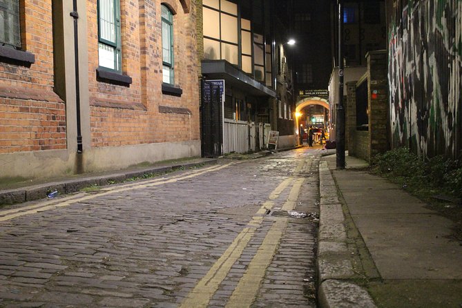 2-Hour Jack the Ripper Small Group Walking Tour in London - Facts, suspects, and the value of a good guide