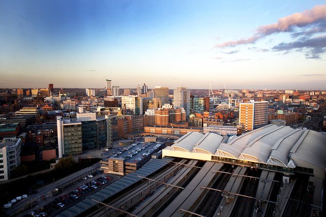 2 Hour Leeds Highlights Walking Tour - Key things to know before you book