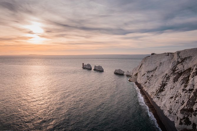 3-Day Isle of Wight and the Southern Coast Small-Group Tour from London - The guide and the small-group difference