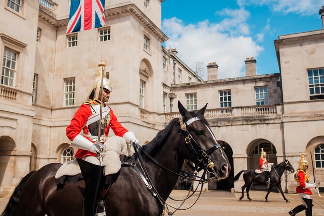 3-Hour Private Guided Walking Tour of London - St. James’s Palace and Buckingham Palace