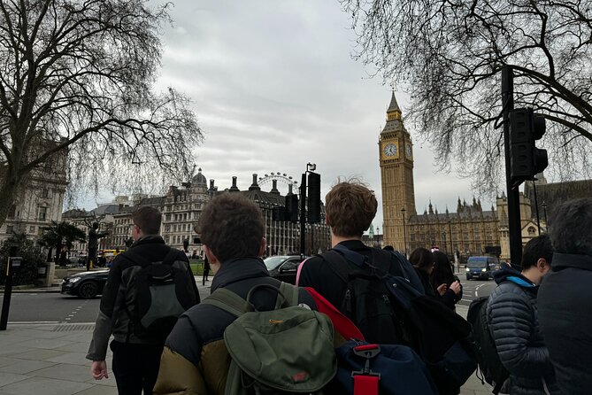 30 Major London Attractions Walking Tour With Photos - A fast cross-section of London