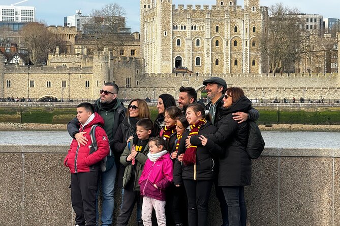 30 Major London Attractions Walking Tour With Photos - Parliament Square, Westminster Abbey, and Big Ben