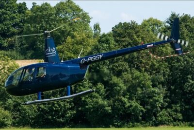 35 minute London Sightseeing Flight for 2 with Champagne