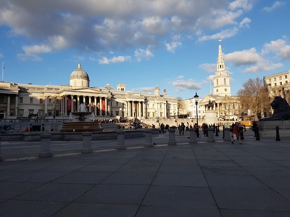 4 Hours Classic London Tour in a Private Vehicle - Tower Bridge with time for photographs