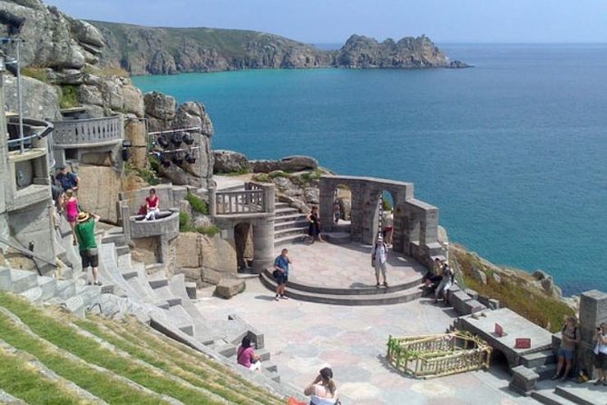 5-Day Devon and Cornwall Small-Group Tour from London - Coach comfort, luggage and walking