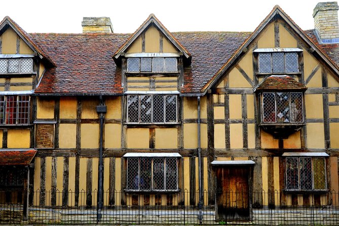 7 Day Winter Tour of England and Scotland starting from London - Day six: Bibury and Bath’s Roman remains