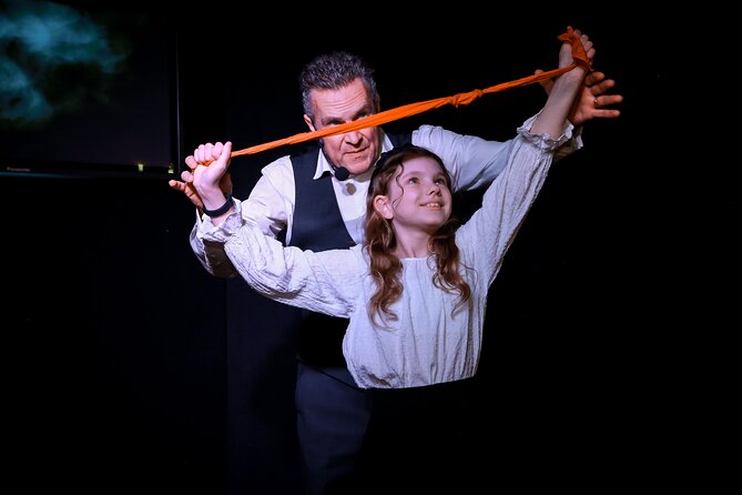 90 Minute Family Close-Up Magic and illusionism Show in Blackpool - Key points to know before booking