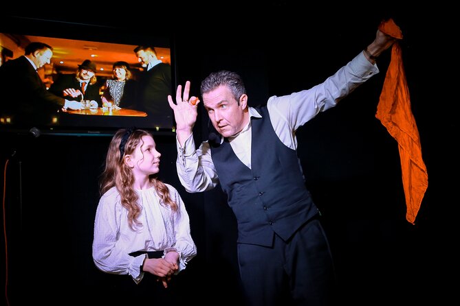 90 Minute Family Close-Up Magic and illusionism Show in Blackpool - What happens inside Russ Brown’s show