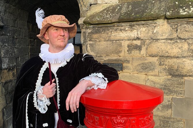 A Historical tour of Warwick with Queen Elizabeth's Secret Lover - What the 2.5-hour timing really means