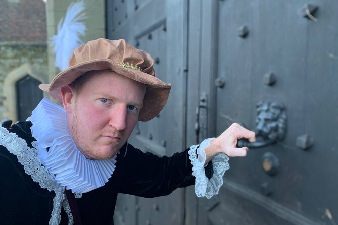 A Historical tour of Warwick with Queen Elizabeth's Secret Lover - Starting beside Warwick Castle at 11:00 am