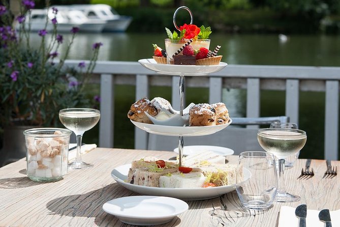Afternoon Tea Sightseeing River Cruise in Oxford - What arrives on the afternoon tea tray