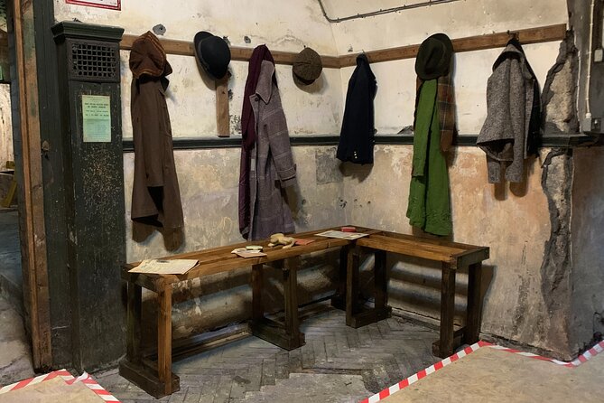 Air Raid Shelter + St. Nicholas Market Walking Tour - Below ground, Bristol’s wartime story feels close