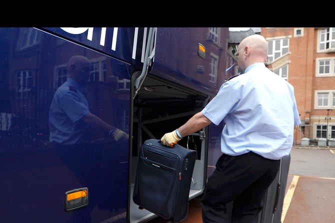 Airport Coach Service from Oxford to Heathrow - Heathrow Central and Terminal 5 details