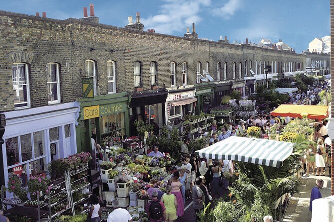 Authentic London Sunday Markets with a Londoner - Hackney City Farm adds a community stop