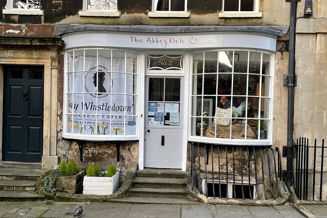 BATH: 2-Hour Bath Walking Tour of Bridgerton Filming Locations - Bath Street, Saw Close, and Beaufort Square