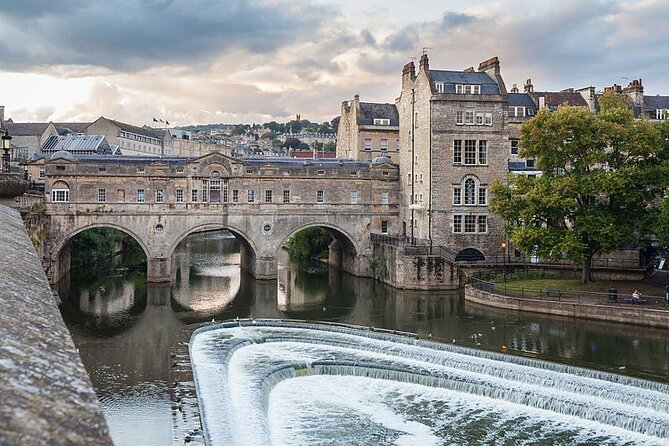 Bath Private Self-Guided Walking Audio Tour - Bath Abbey and the coronation story