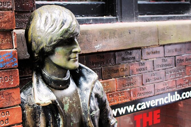 Beatles Maniacs Private Exclusive Experience with Guide - Why this Beatles walk feels different