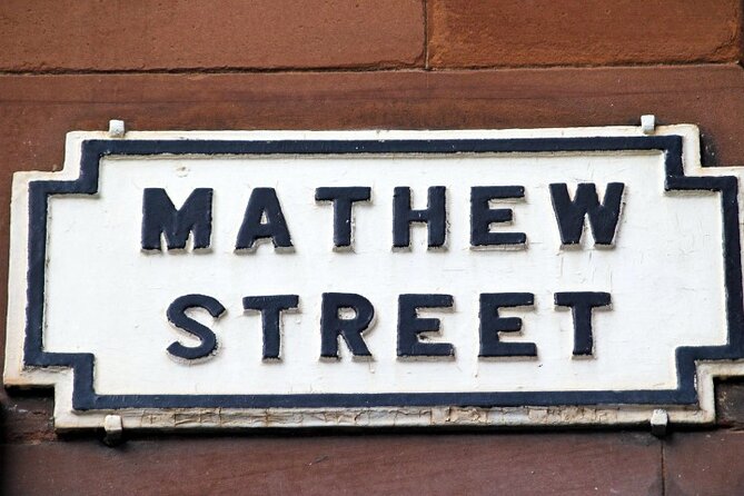 Beatles Maniacs Private Exclusive Experience with Guide - Liverpool Town Hall and the height of Beatlemania