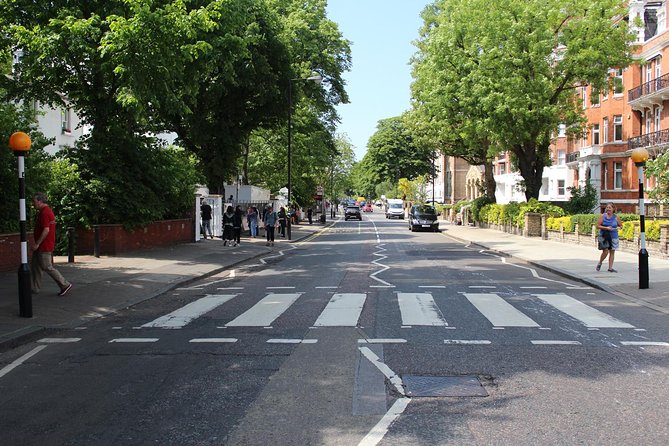 Beatles Tour of London by Private Black Taxi - Paul and Linda’s registry office adds a personal detail