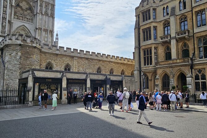 Best of Westminster Abbey with Upper Gallery & Buckingham Palace - Beginning among the cloisters