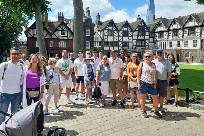 Best of Westminster Abbey with Upper Gallery & Buckingham Palace - Buckingham Palace as the final stop