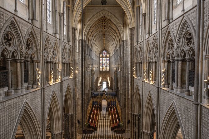 Best of Westminster Abbey with Upper Gallery & Buckingham Palace - Who will enjoy this three-hour route?