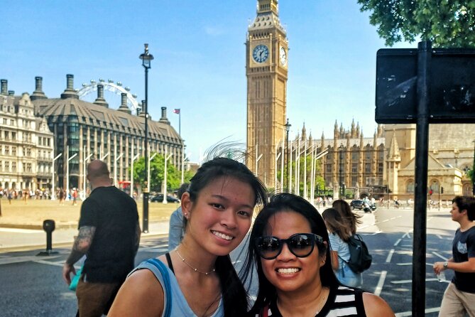 Black Cab Tour of London - Premium Sightseeing Taxi Tour - Westminster: the greatest concentration of famous sights
