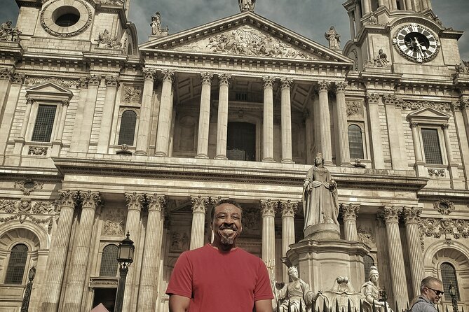 Black Cab Tour of London - Premium Sightseeing Taxi Tour - What the guide adds to the experience