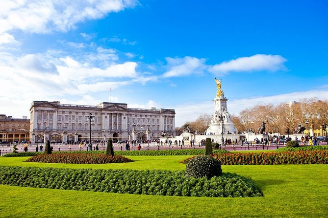 Black Taxi Tour of London: Classic Sightseeing Bespoke & Fun - Buckingham Palace, royal ceremony without the interior visit