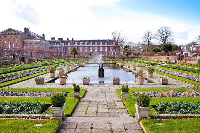 Black Taxi Tour of London: Classic Sightseeing Bespoke & Fun - What the flexible route can add