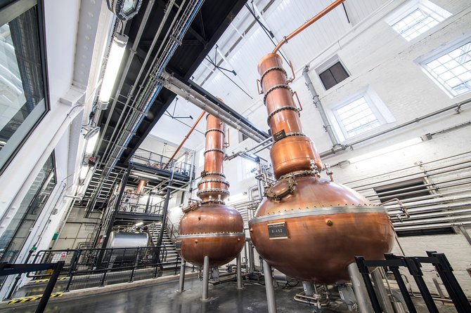 Bombay Sapphire Gin Cocktail Masterclass and Tour - Timing, shoes, and other practical details