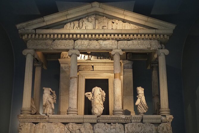 British Museum Highlights Private Guided Tour - Ancient Egypt, mummies, and monumental objects