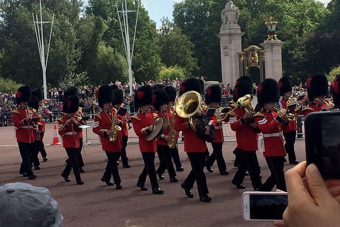 British Royalty walking tour including The Changing Of The Guard! - The $28.98 price and what you receive