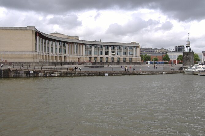 Brunel’s Bristol: A Self-Guided Tour from SS Great Britain to Clifton Bridge - Capricorn Place and the statue