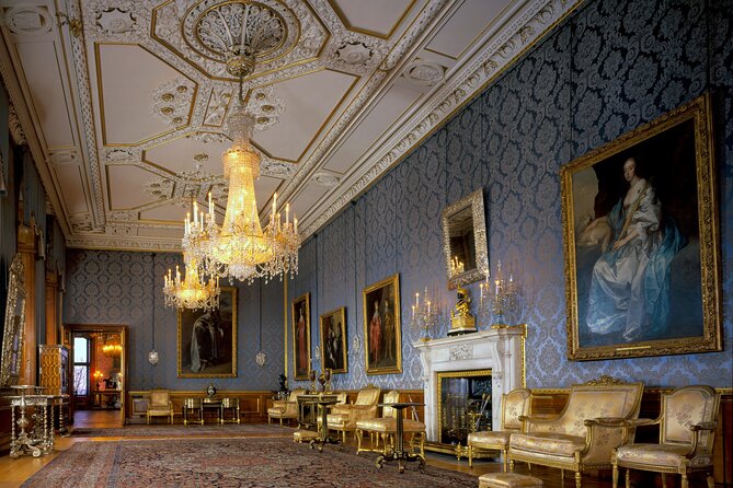 Buckingham Palace and Windsor Castle Escorted Tour from London - The awkward transfer to Windsor