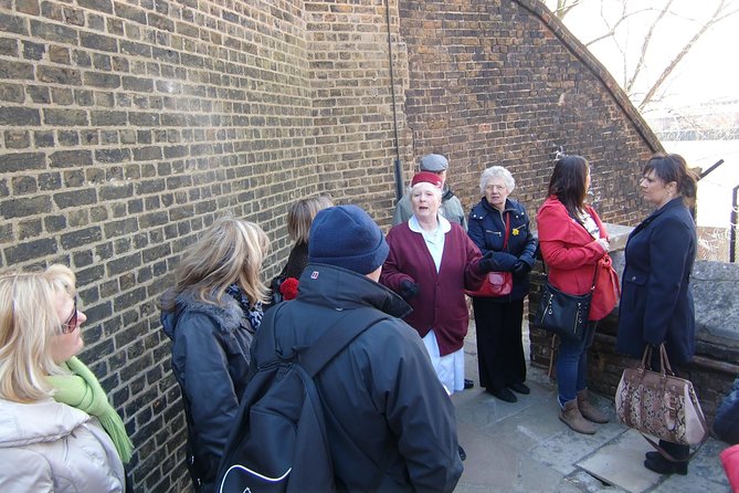 Call the Midwife Location Tour in Chatham - The filming tricks are the real behind-the-scenes treat
