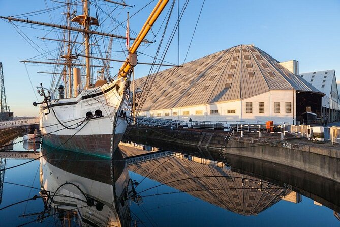Call the Midwife Location Tour in Chatham - Meeting your midwife guide between two historic ships
