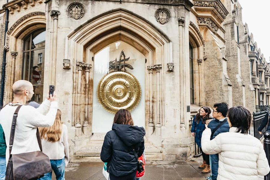 Cambridge: Alumni-Led Walking Tour w/ King's College Option - What the $26.93 price delivers