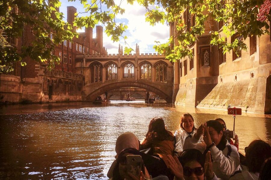 Cambridge: Guided River Cam Punting Tour - Who will get the most from this ride
