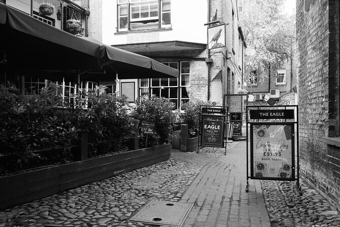 Cambridge University Ghost Tour by Alumni™ - Market Square’s grim past