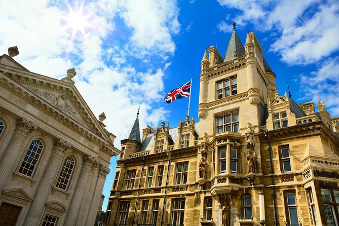 Cambridge University Walking Tour - The Old Cavendish Laboratory and the science connection