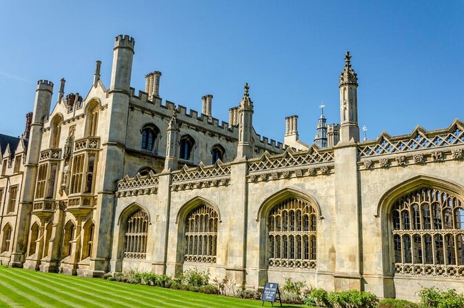Cambridge University Walking Tour by Alumni™ Kings College Option - Why a graduate guide changes the Cambridge walk