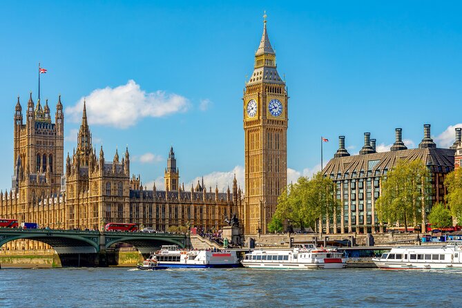 Changing of Guards, Big Ben, Tower of London, Beefeaters & Cruise - Entering the Tower of London with a Beefeater
