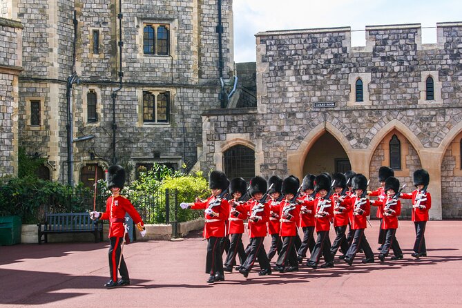 Changing of the Guard Guided Tour at Buckingham Palace - Is $19.34 a fair price?