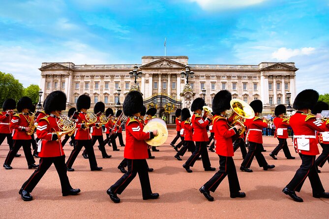 Changing of the Guard Guided Tour at Buckingham Palace - Who will enjoy this walking tour?